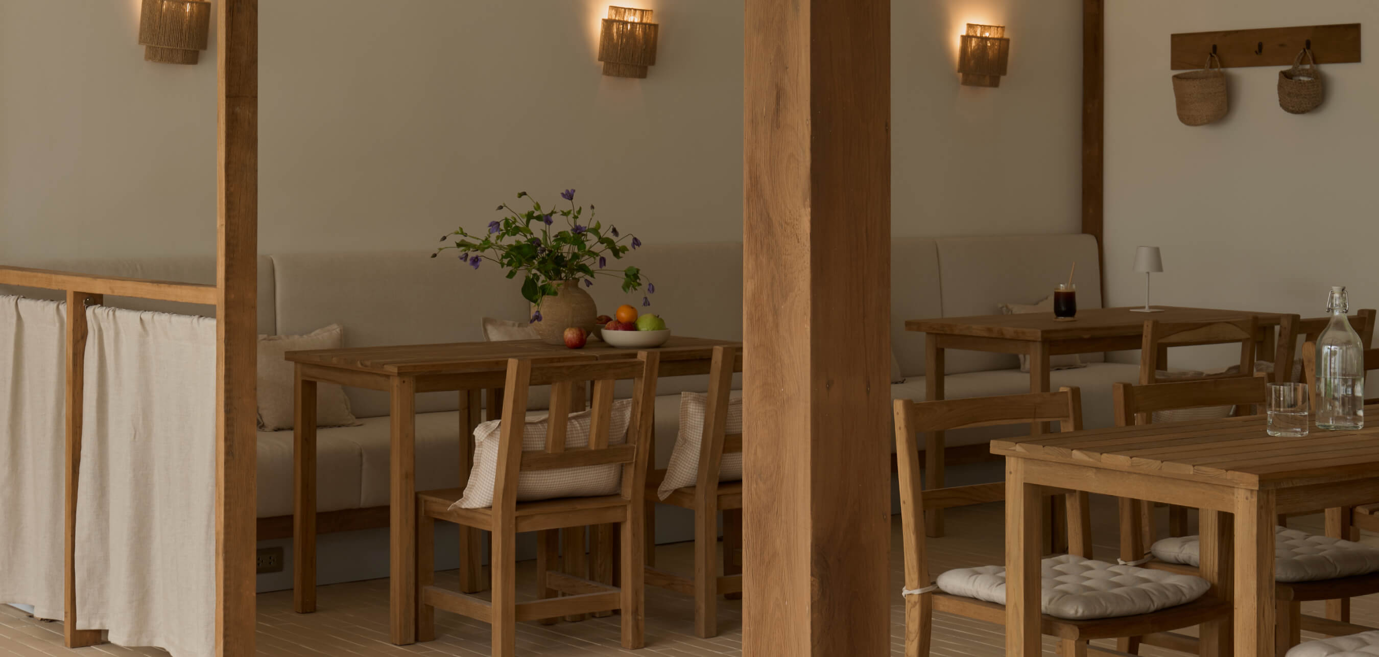 White Wood Green Cafe